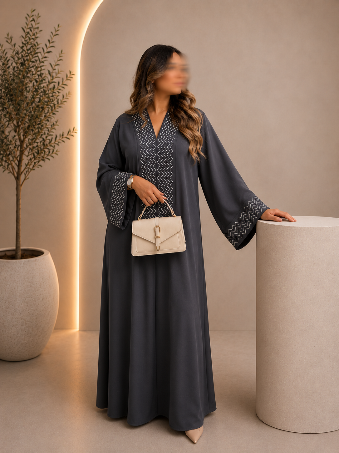 Robe Amira